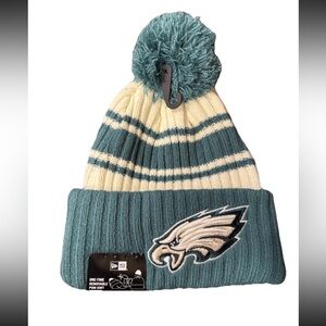 New New Era Philadelphia Eagles Pom Pom Beanie